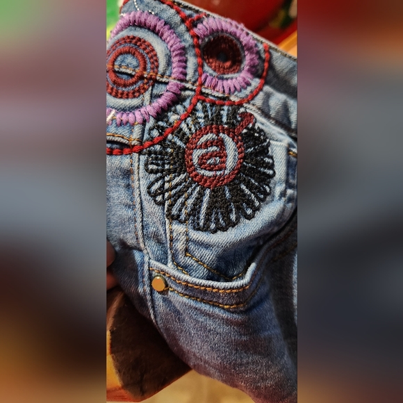 DESIGUAL NWT Flower Embroidered Straight Leg W/ankle Elastic Jeans BOHO Hippie - Picture 10 of 16